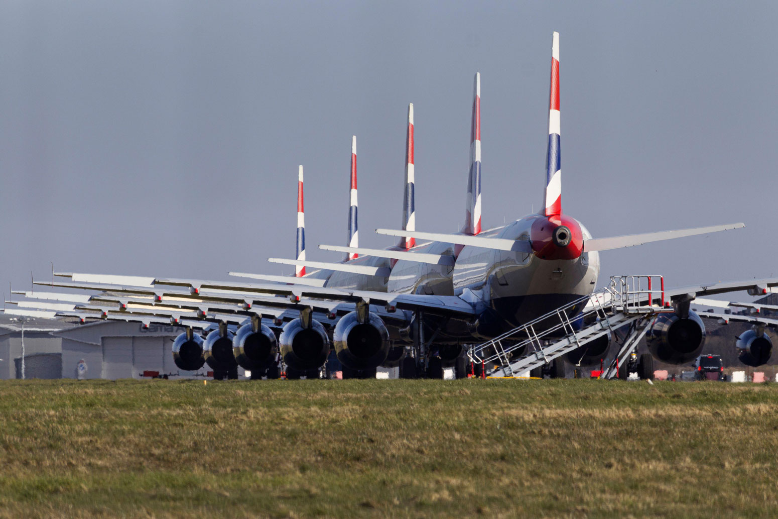 BA-A320-family-parked-up-at-Glasgow-Airport-during-the-Coronavirus-pandemic.jpg