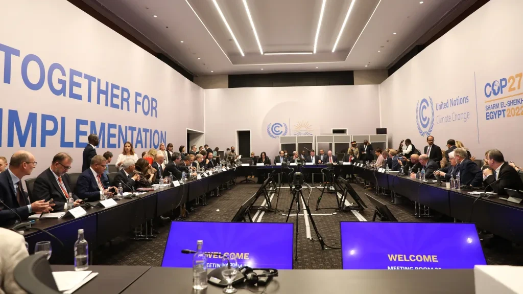 COP27_meeting_men.jpg